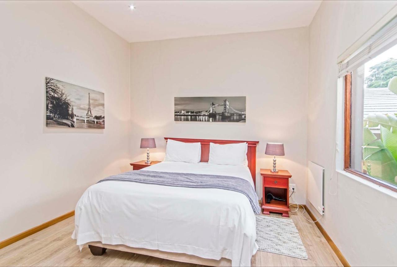 Dunton Guest House ヨハネスブルグ エクステリア 写真