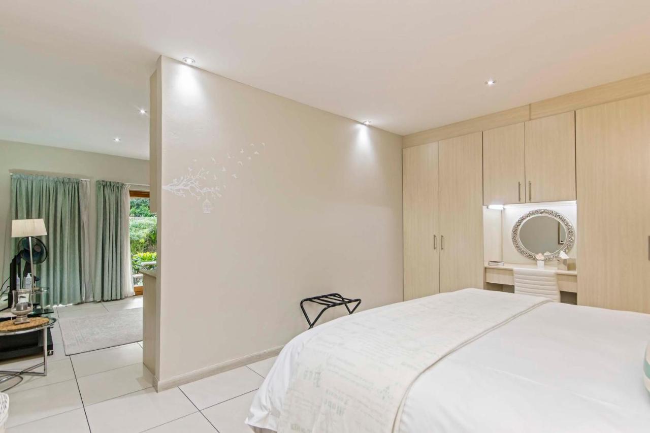 Dunton Guest House ヨハネスブルグ エクステリア 写真